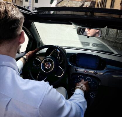 włoskim cabrio wokół jeziora Como Manful